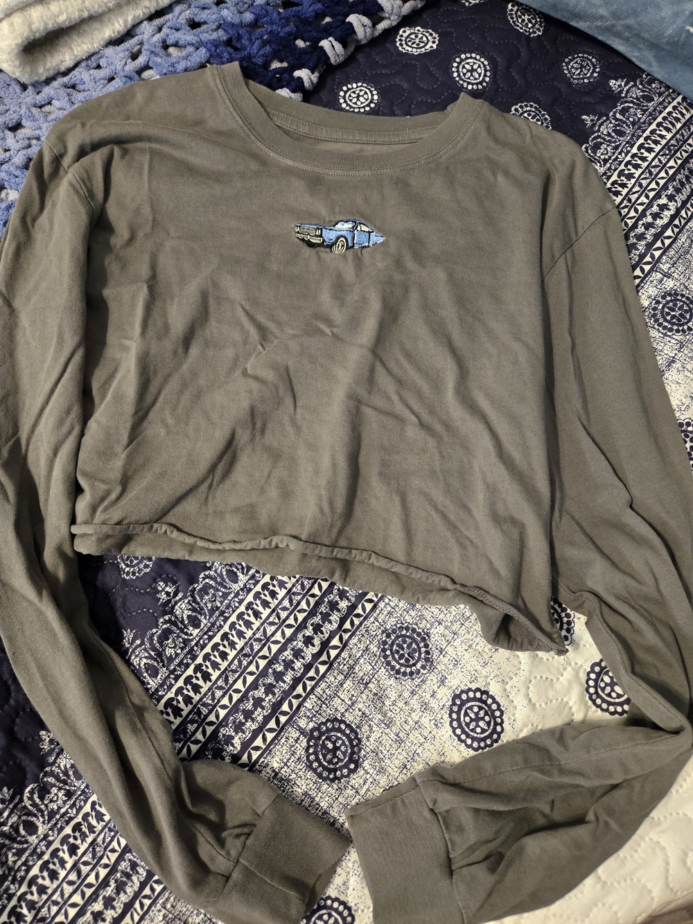 Long-Sleeve Cropped Tee with Car Embroidery
